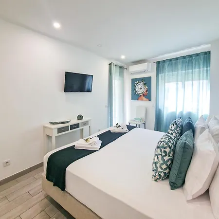 Rocha Tropical Daire Portimão